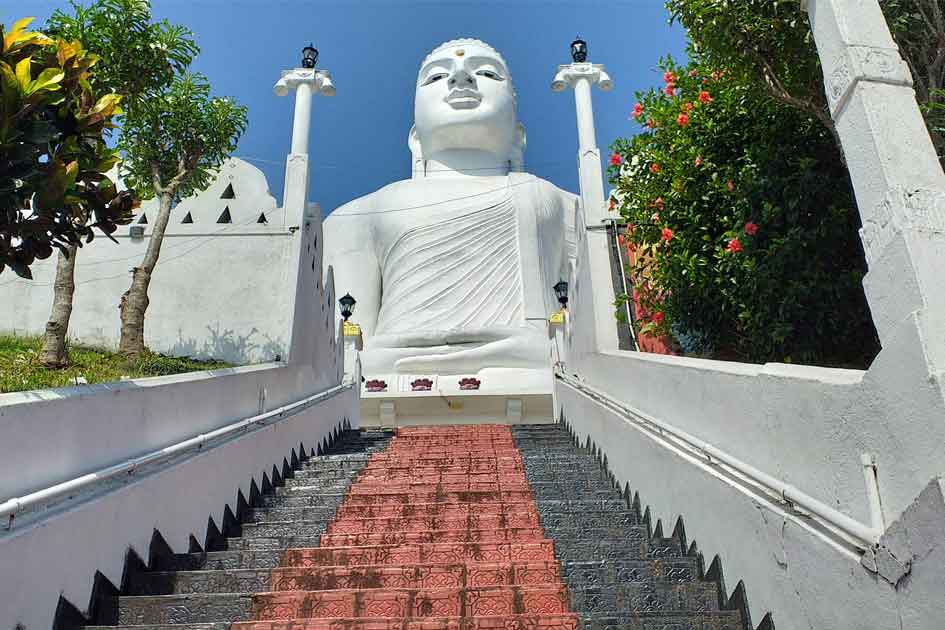 bahirawakanda-temple-sri-lanka-945x630